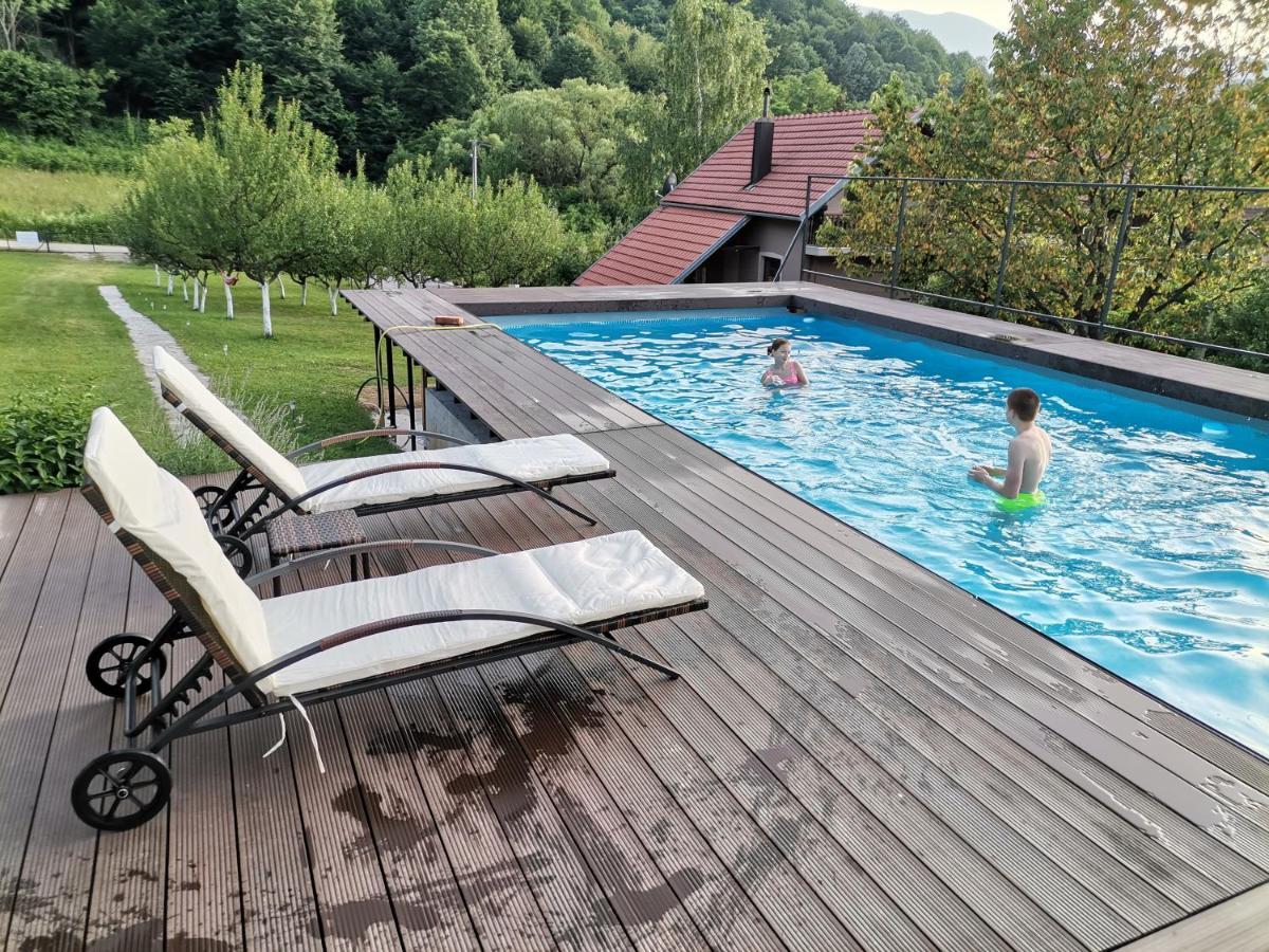 Villa LanaBihać エクステリア 写真